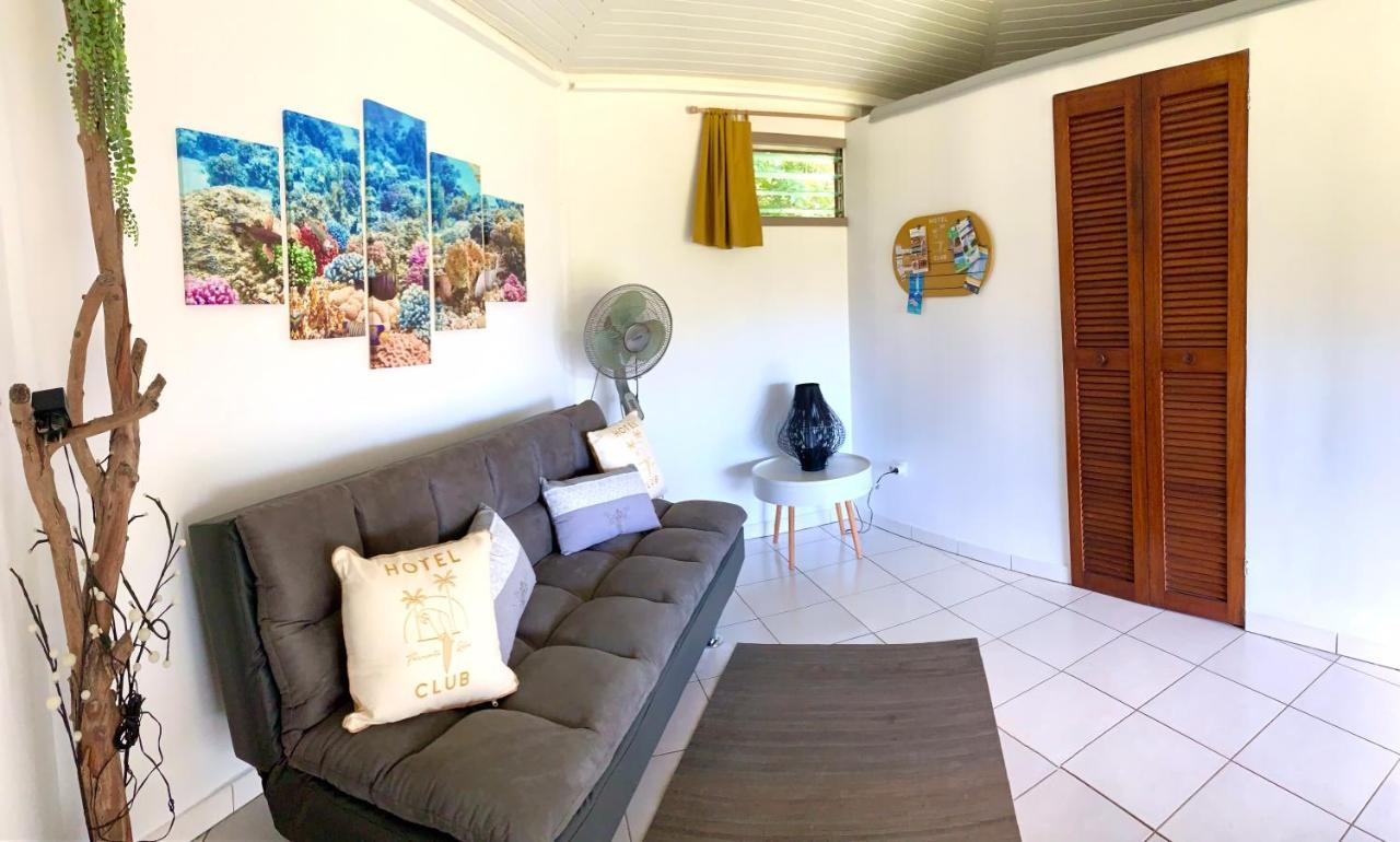 Lodge Colibris Piscine Privee Vue Panoramique Mer Et Montagne Pelee , 500 M Plage Dans Un Parc , Calme Assure Ideal Pour Decouvrir Le Nord Caraibes 르 카르베 외부 사진